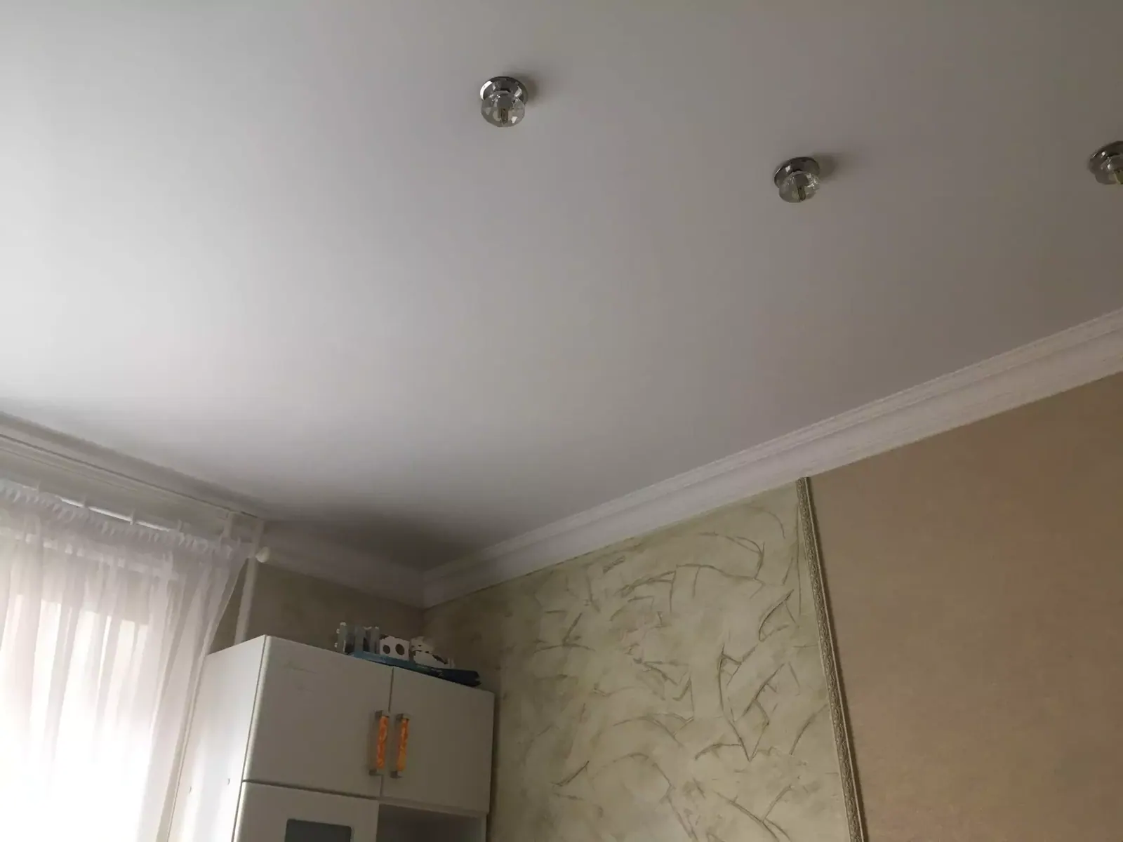Матовый натяжной потолок в квартиру — Грозный, Кабардинская улица, 4, фото 3